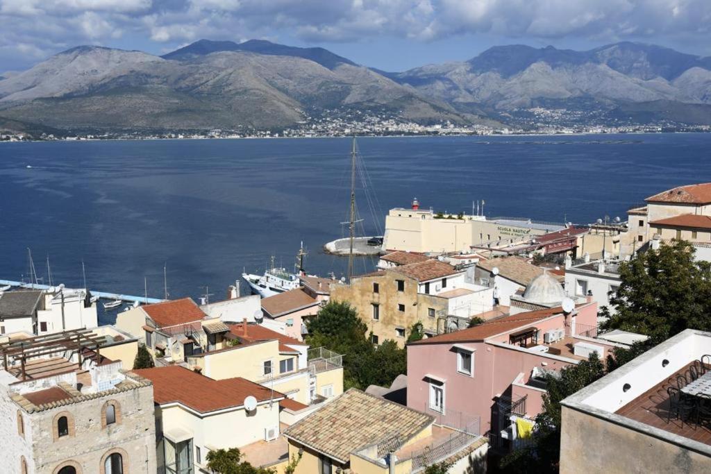 Le Suite Guarinelli B&B Gaeta Eksteriør billede